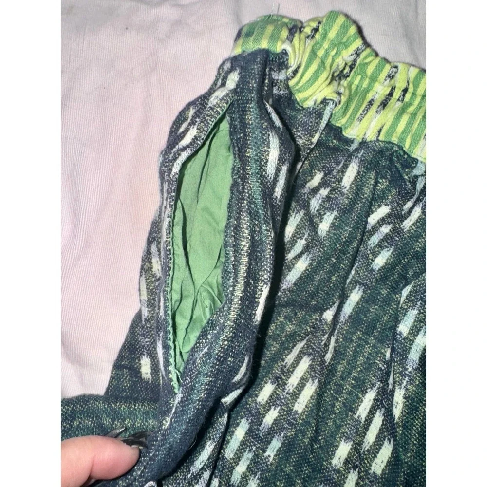 Aerie jacquard‎ type heavy woven shorts green white black southwestern look med